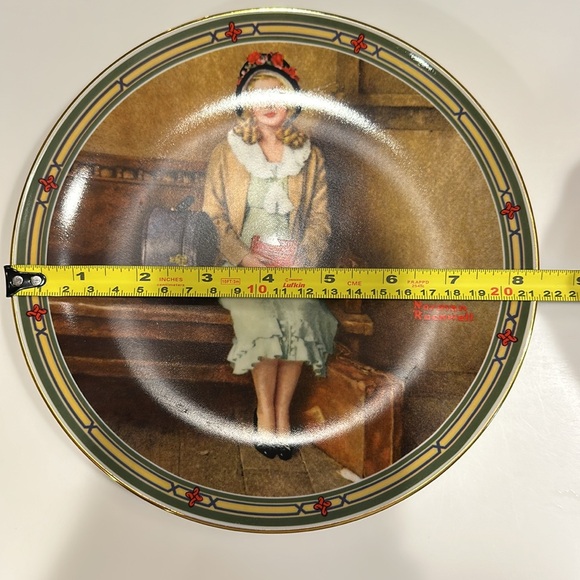 NORMAN ROCKWELL Knowles “A Young Girl’s Dream” Vintage Collector Plate 8.5” - Picture 3 of 6